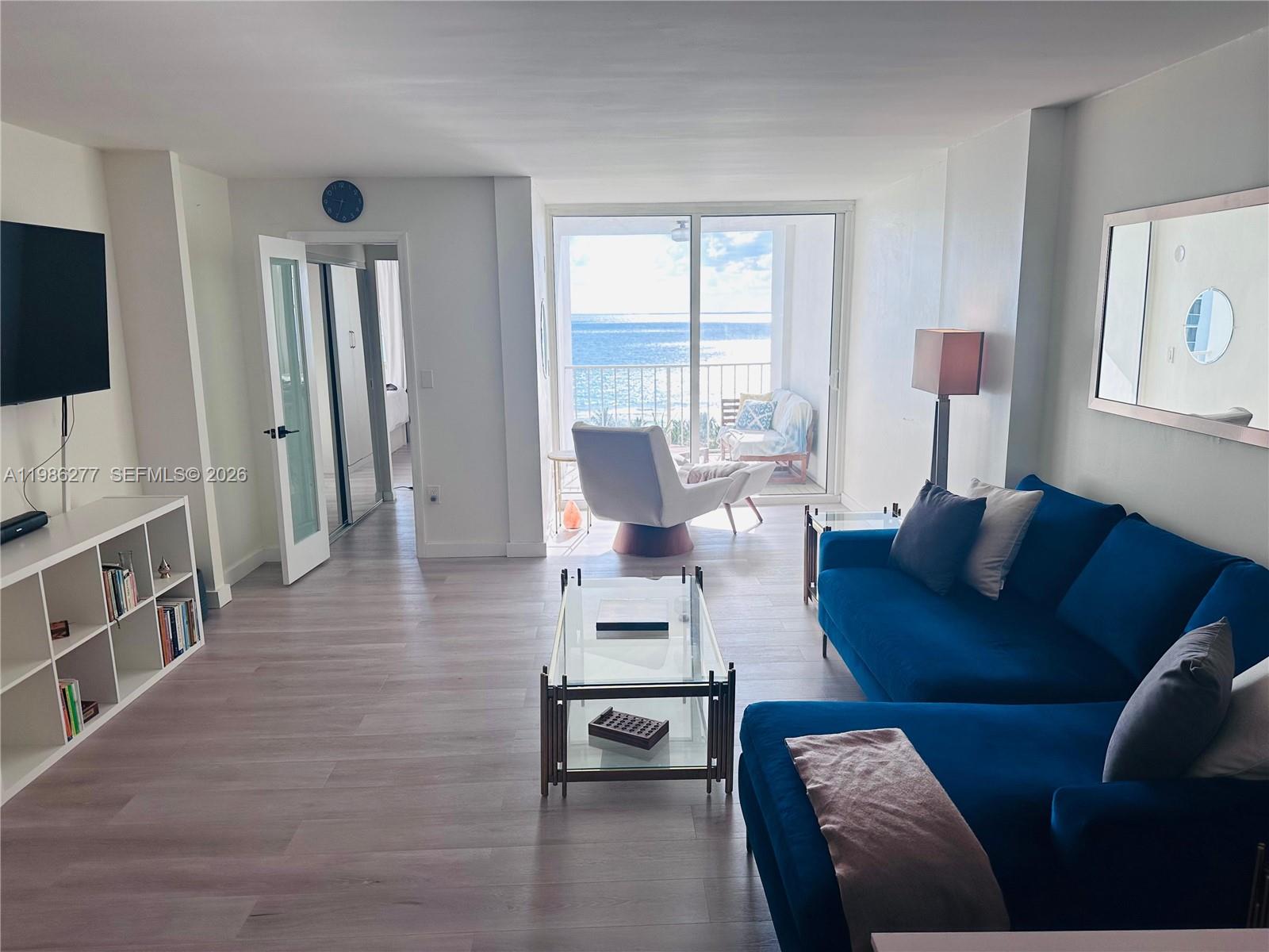 6450 Collins Ave 903