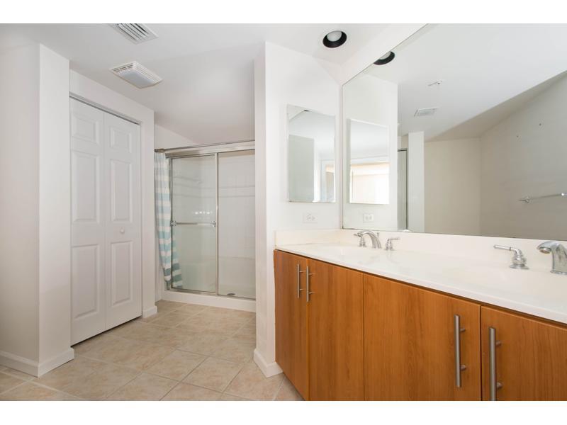 PORTO BELLAGIO CONDO - Residential Lease