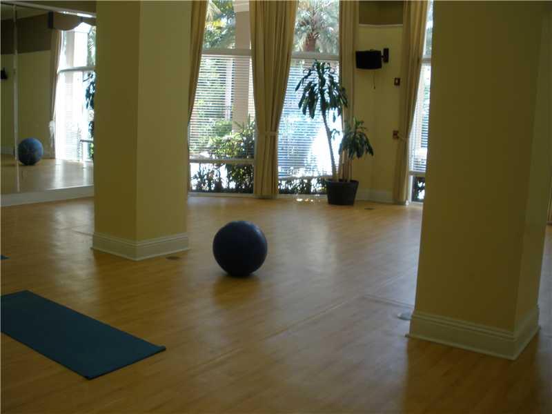 PORTO BELLAGIO CONDO - Residential Lease