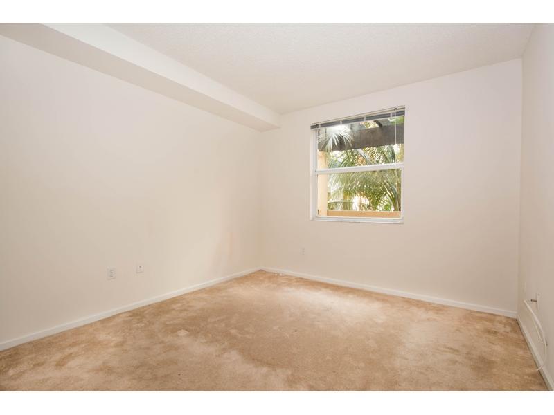 PORTO BELLAGIO CONDO - Residential Lease