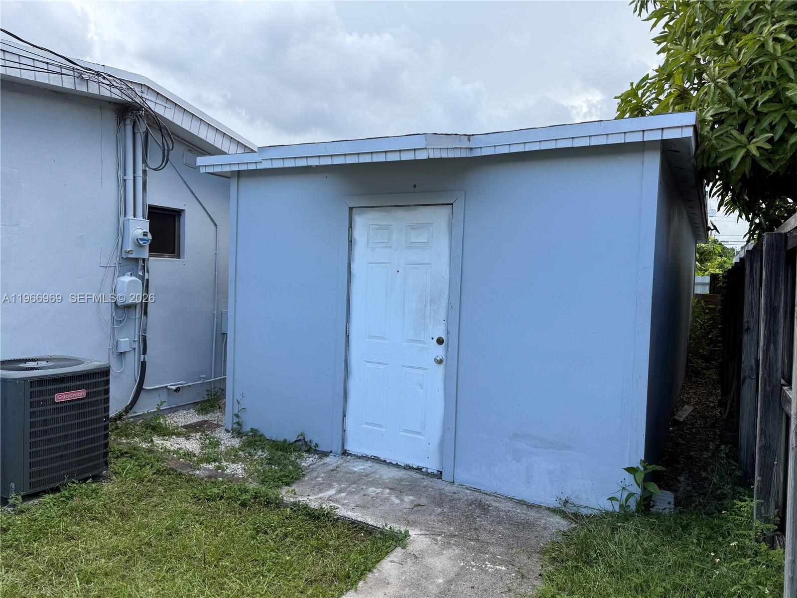 WEST BUENA VISTA - Residential Income