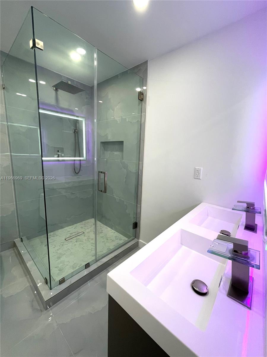 WEST BUENA VISTA - Residential Income