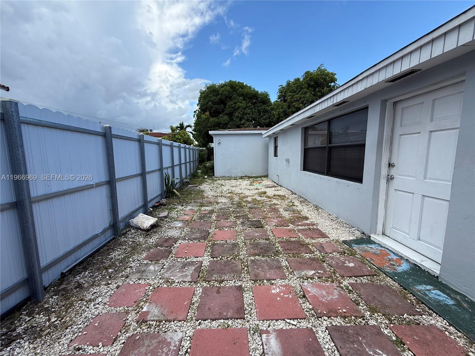 WEST BUENA VISTA - Residential Income