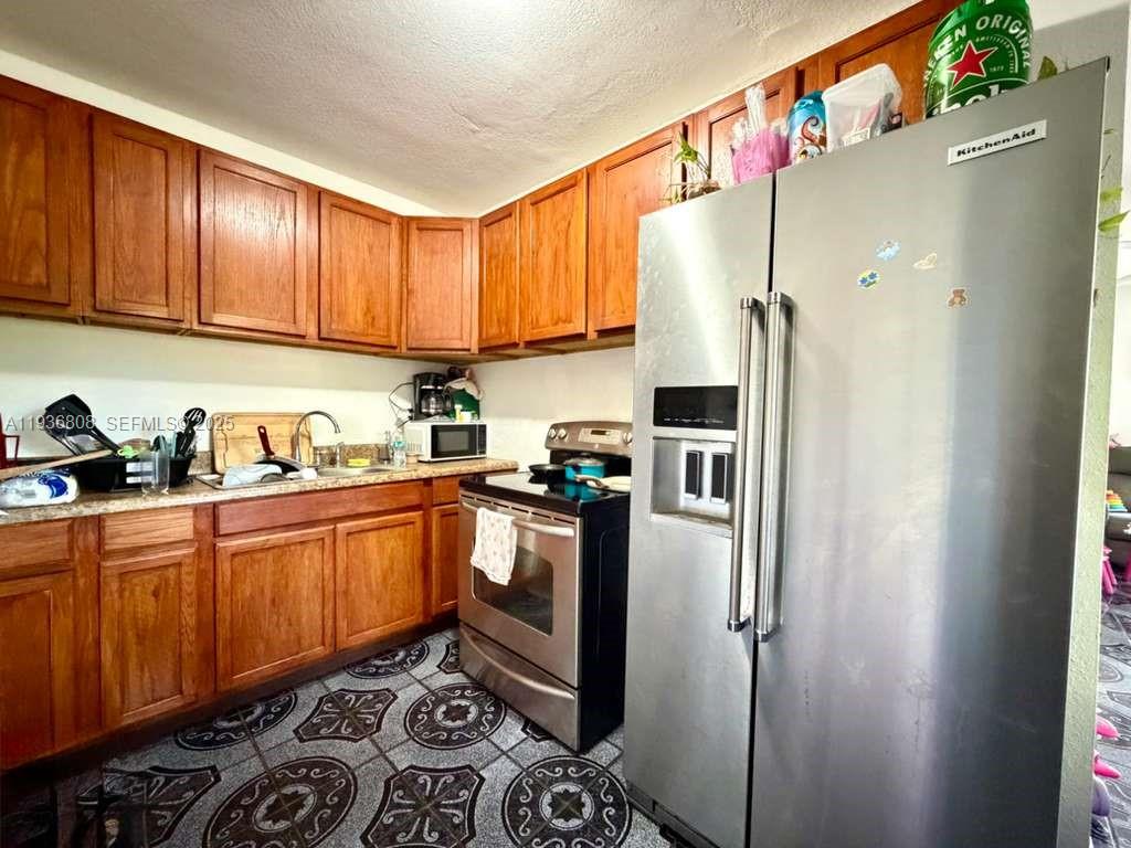 LAKE FOREST SEC 2 - Residential