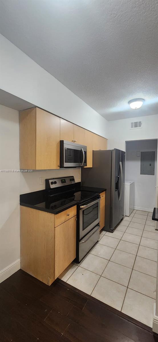 SPA AT SUNSET ISLES CONDO - Residential Lease