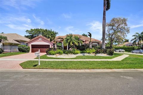 Photo of 10799 Maple Chase Dr, Boca Raton, FL 33498 (MLS # A12000605)