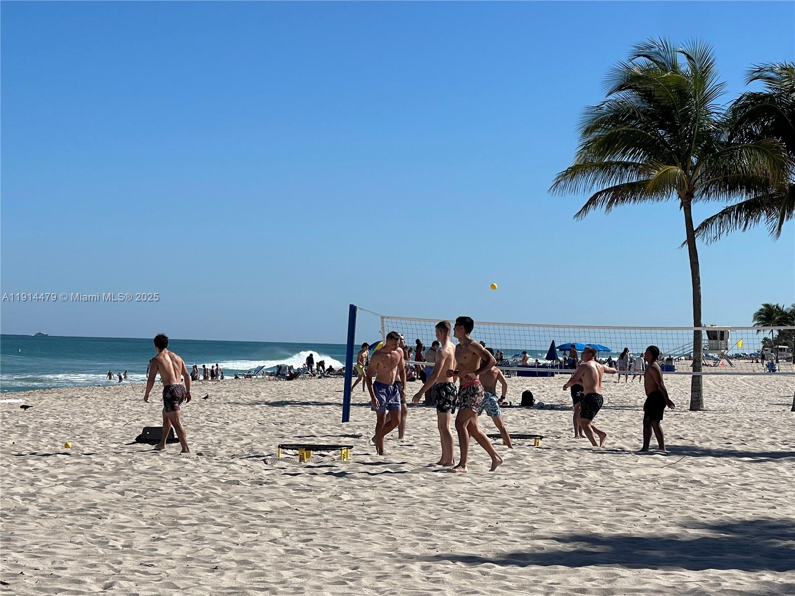 CORINTHIAN ON THE INTRACO - Residential