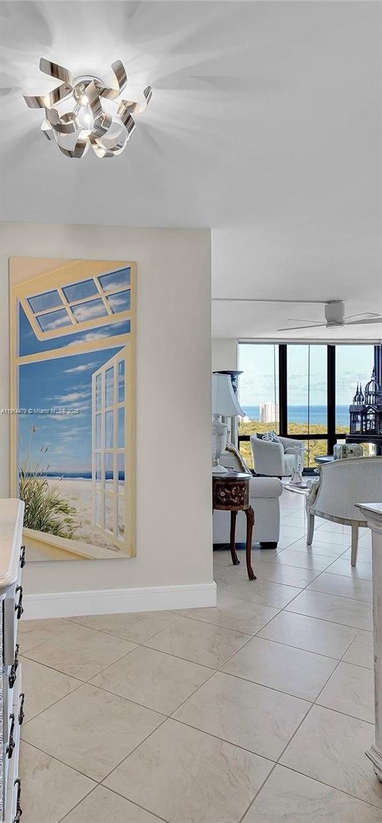 CORINTHIAN ON THE INTRACO - Residential