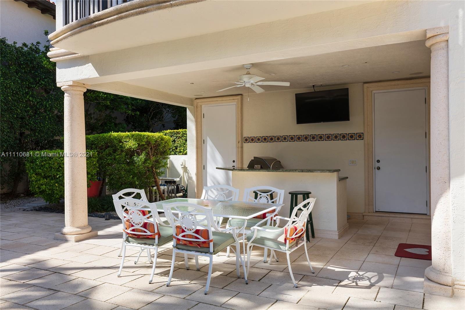 DEERING BAY ESTATES - Residential