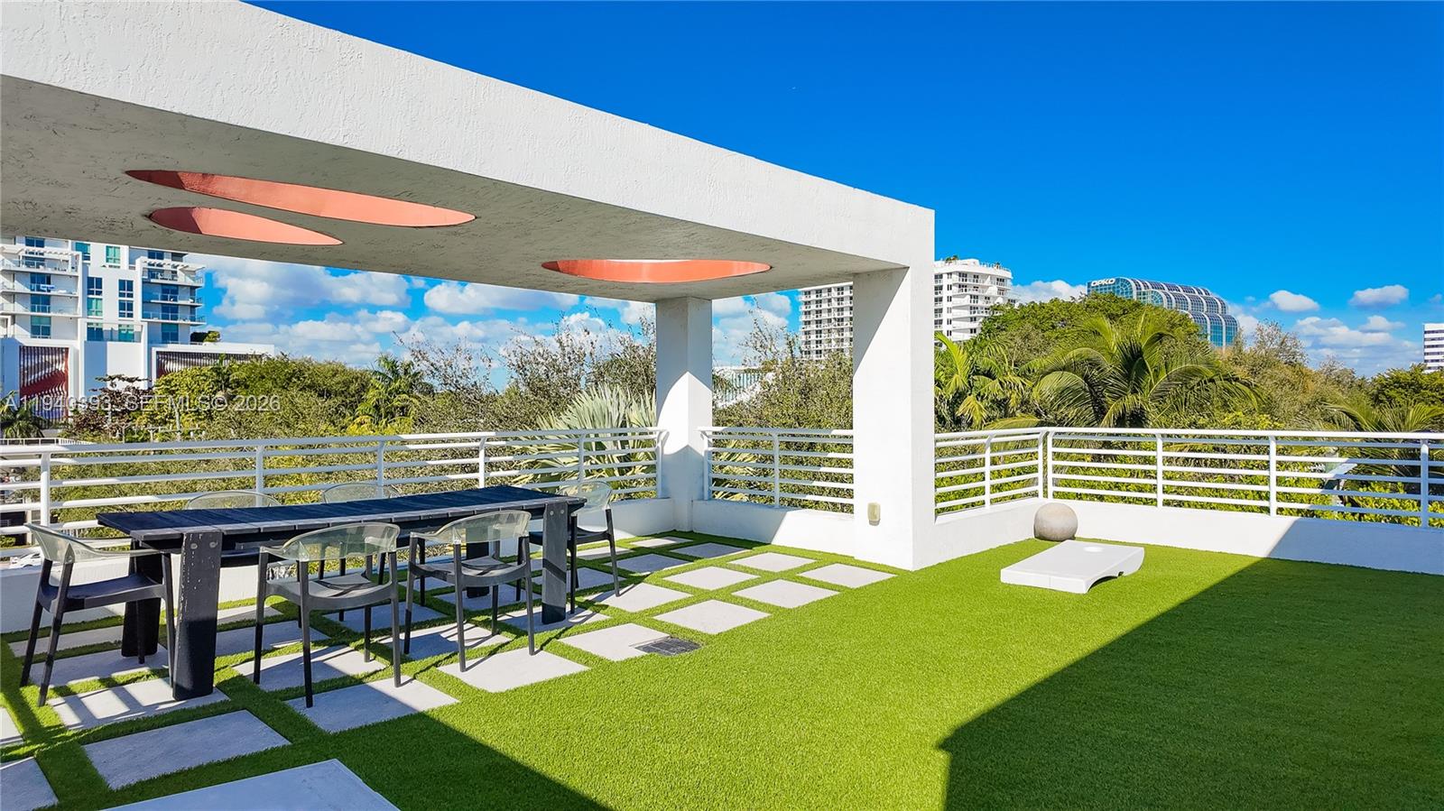 ONE BAY CONDO - Residential Lease