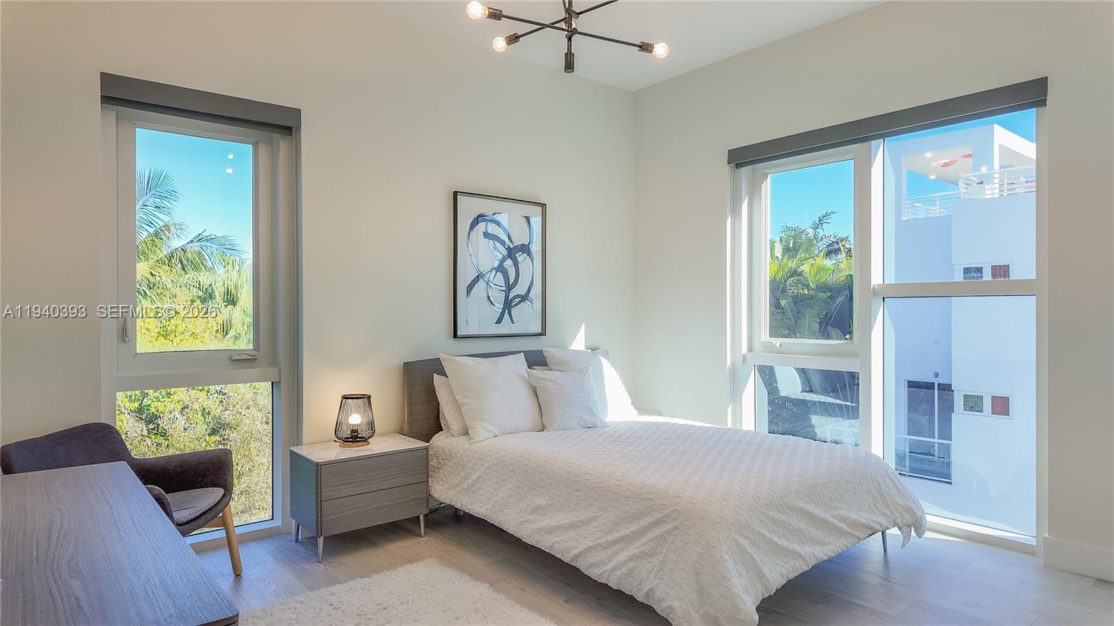 ONE BAY CONDO - Residential Lease