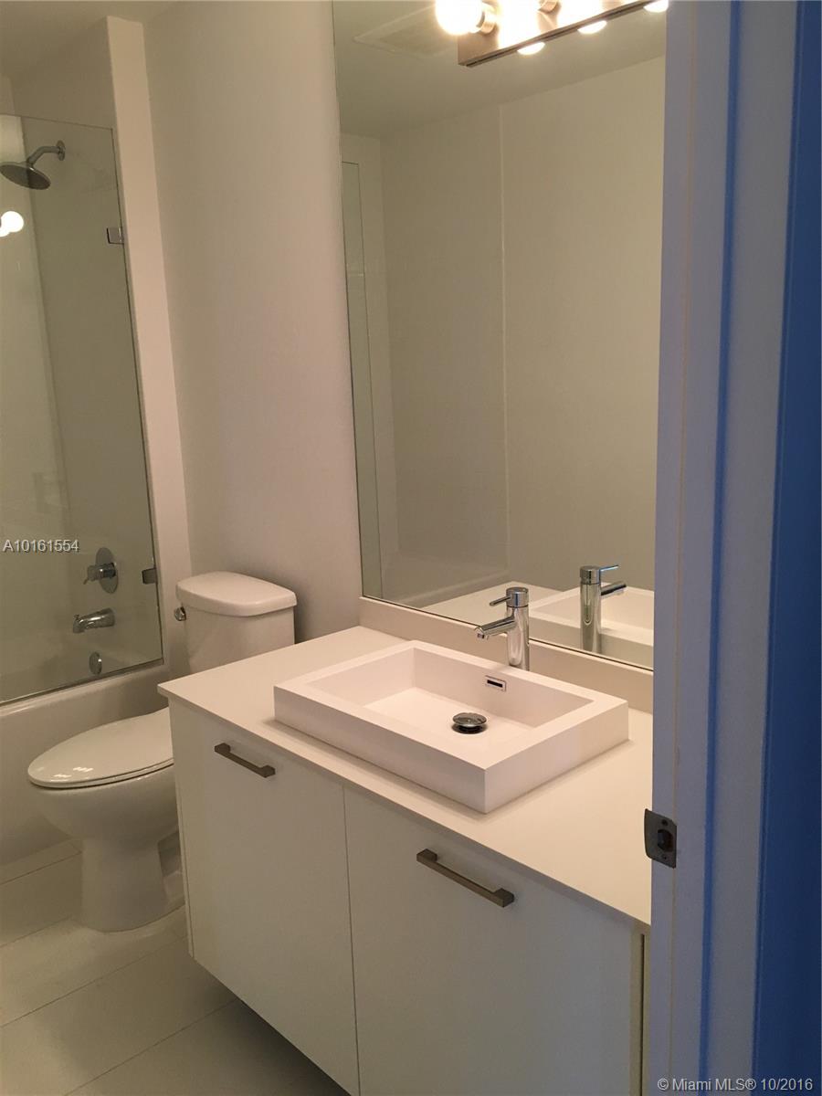 Centro - Residential Lease
