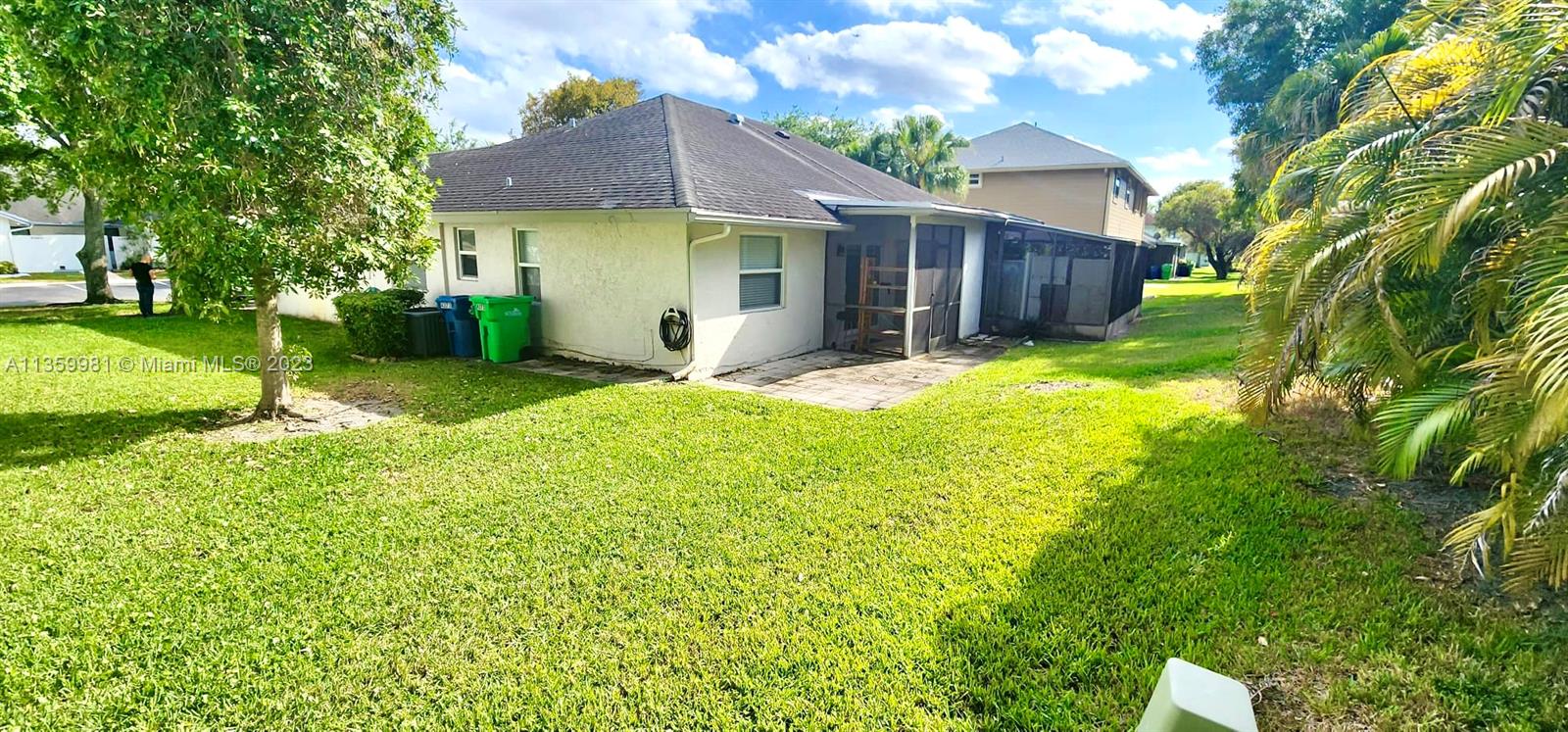 SUNRISE MANOR WEST - Residential Lease