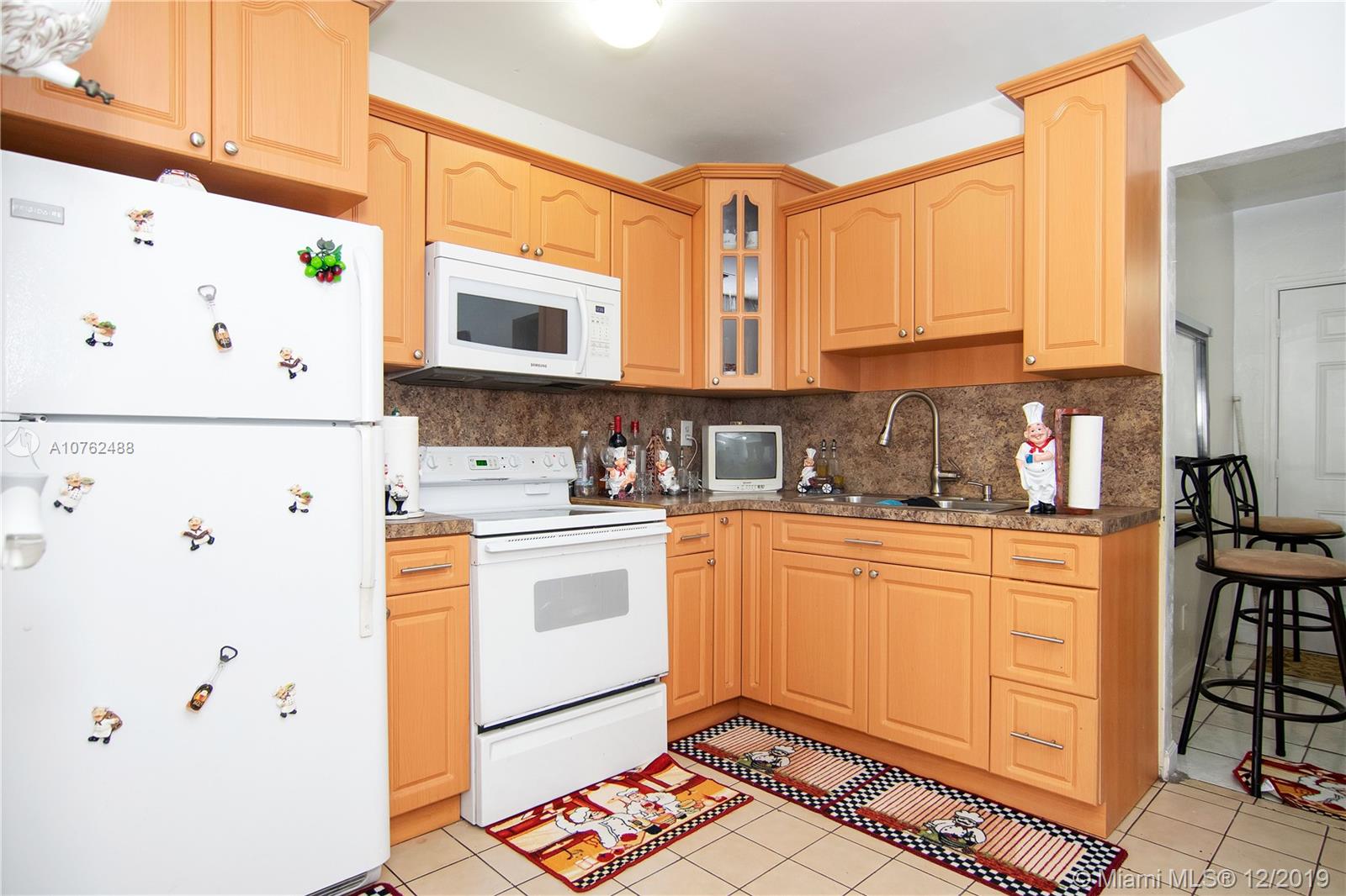 SILVER BLUFF GARDENS - Residential Income