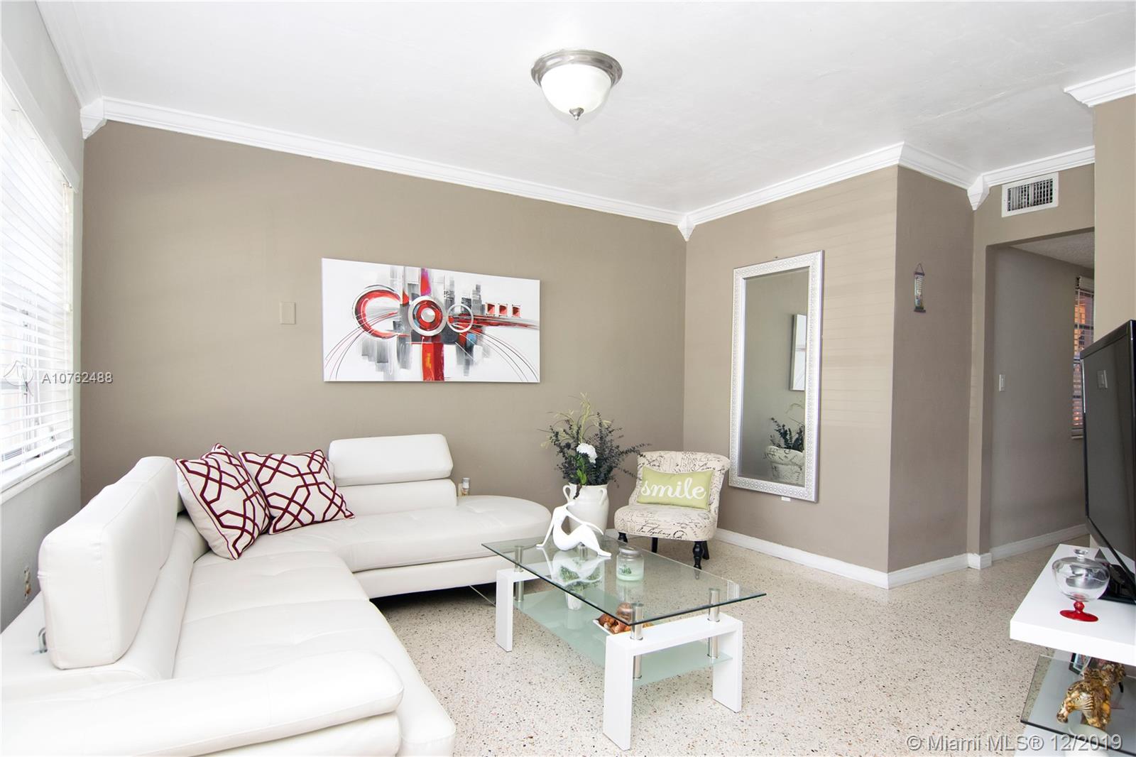 SILVER BLUFF GARDENS - Residential Income