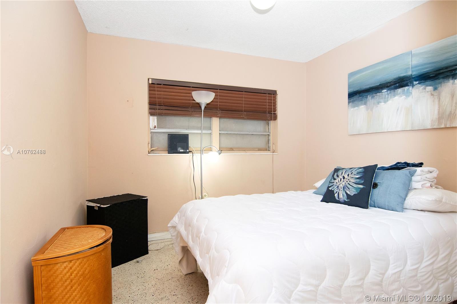 SILVER BLUFF GARDENS - Residential Income