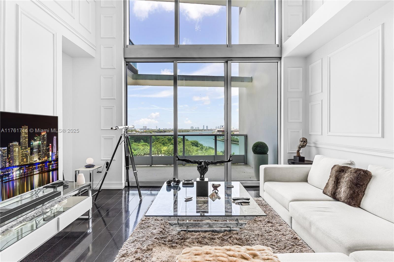 900 BISCAYNE BAY CONDO - Residential Lease