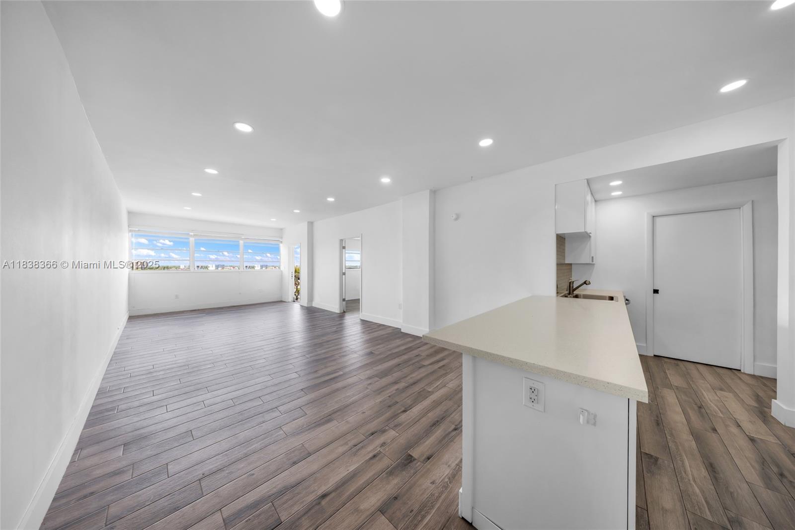 13155 Ixora Ct 1105, North Miami, FL, 33181/$345,000 1 13155 Ixora Ct 1105
