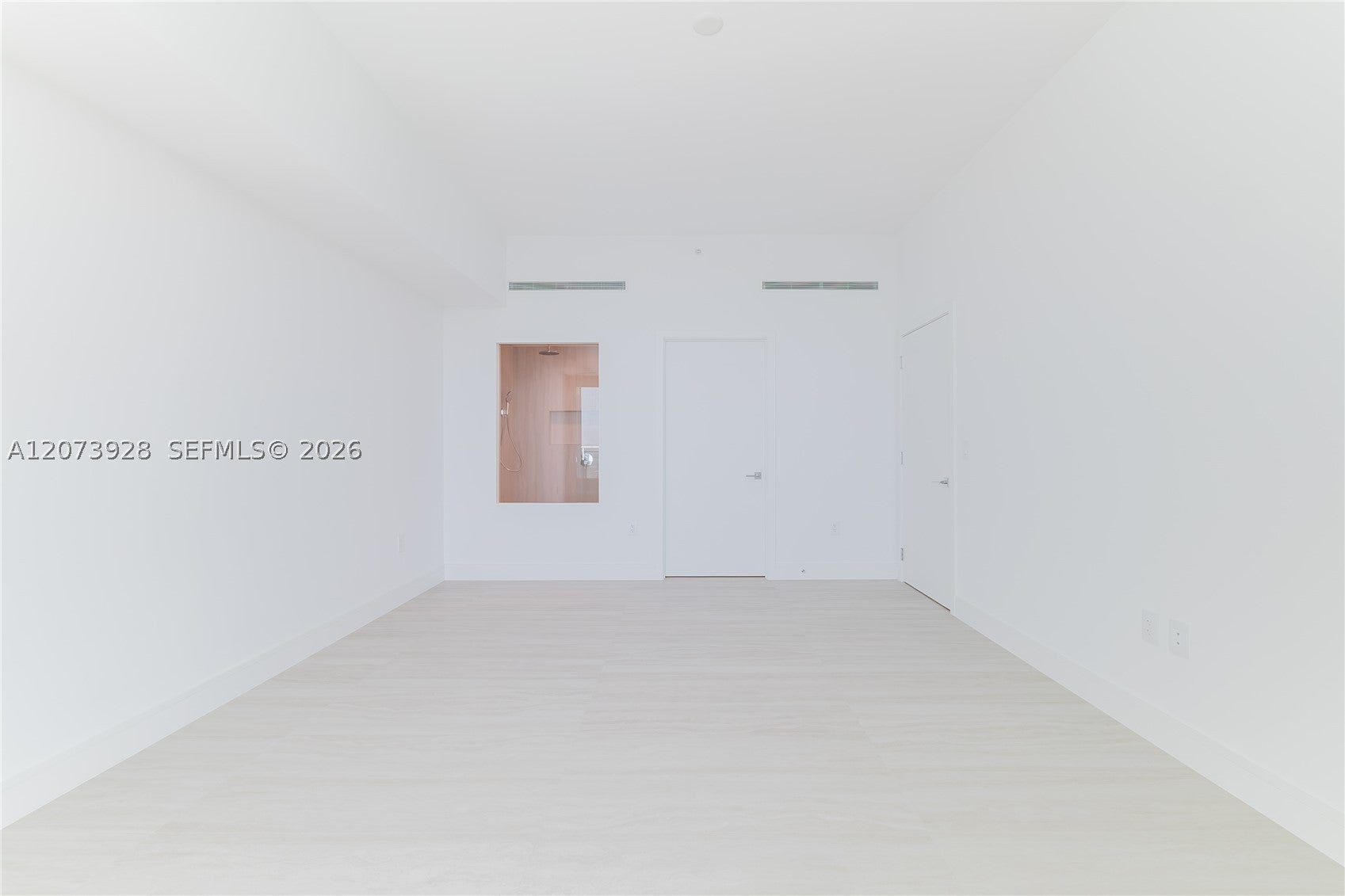 2411 Laguna Cir 2909