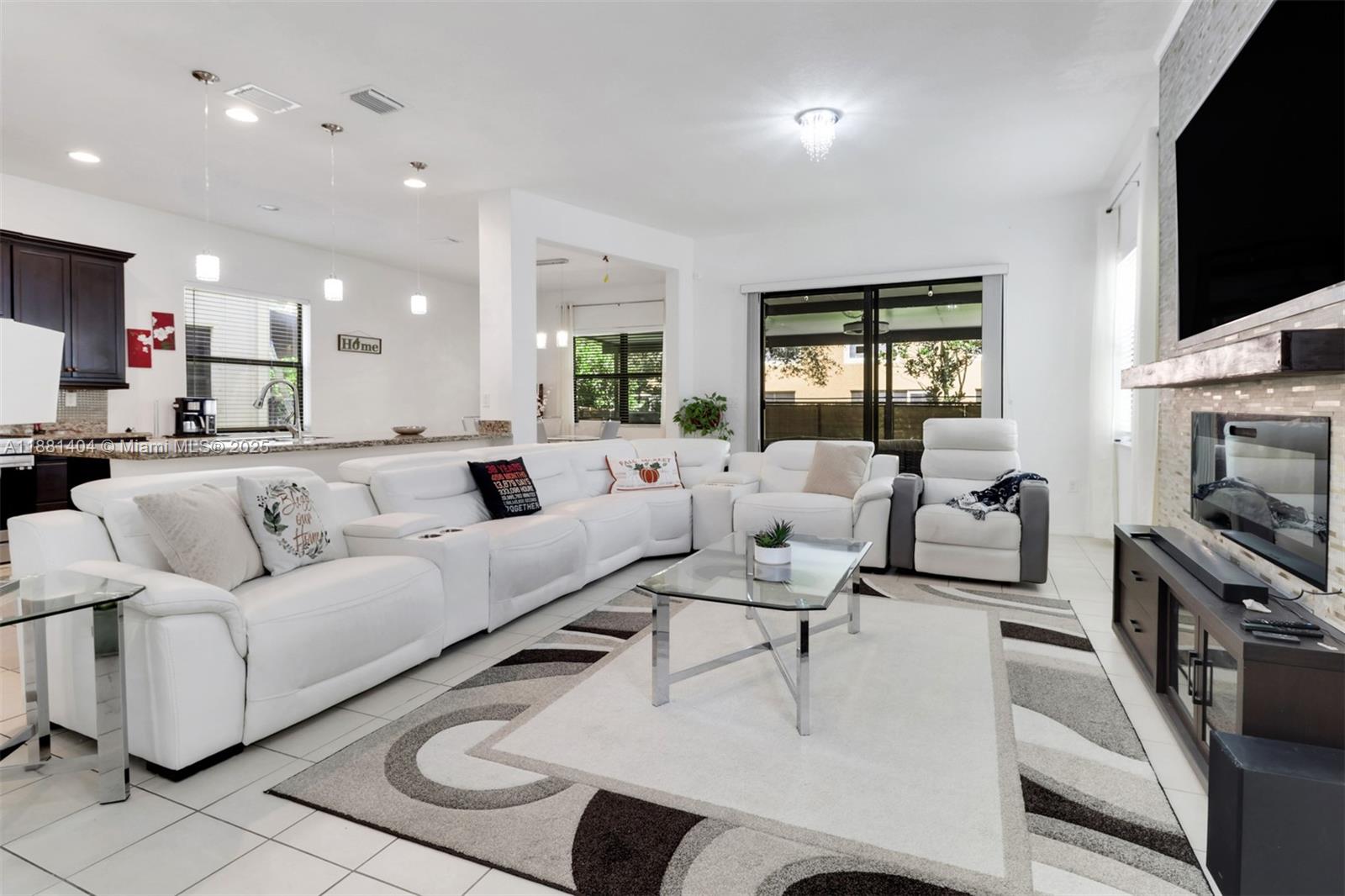 COQUINA AT MAPLE RIDGE - Residential