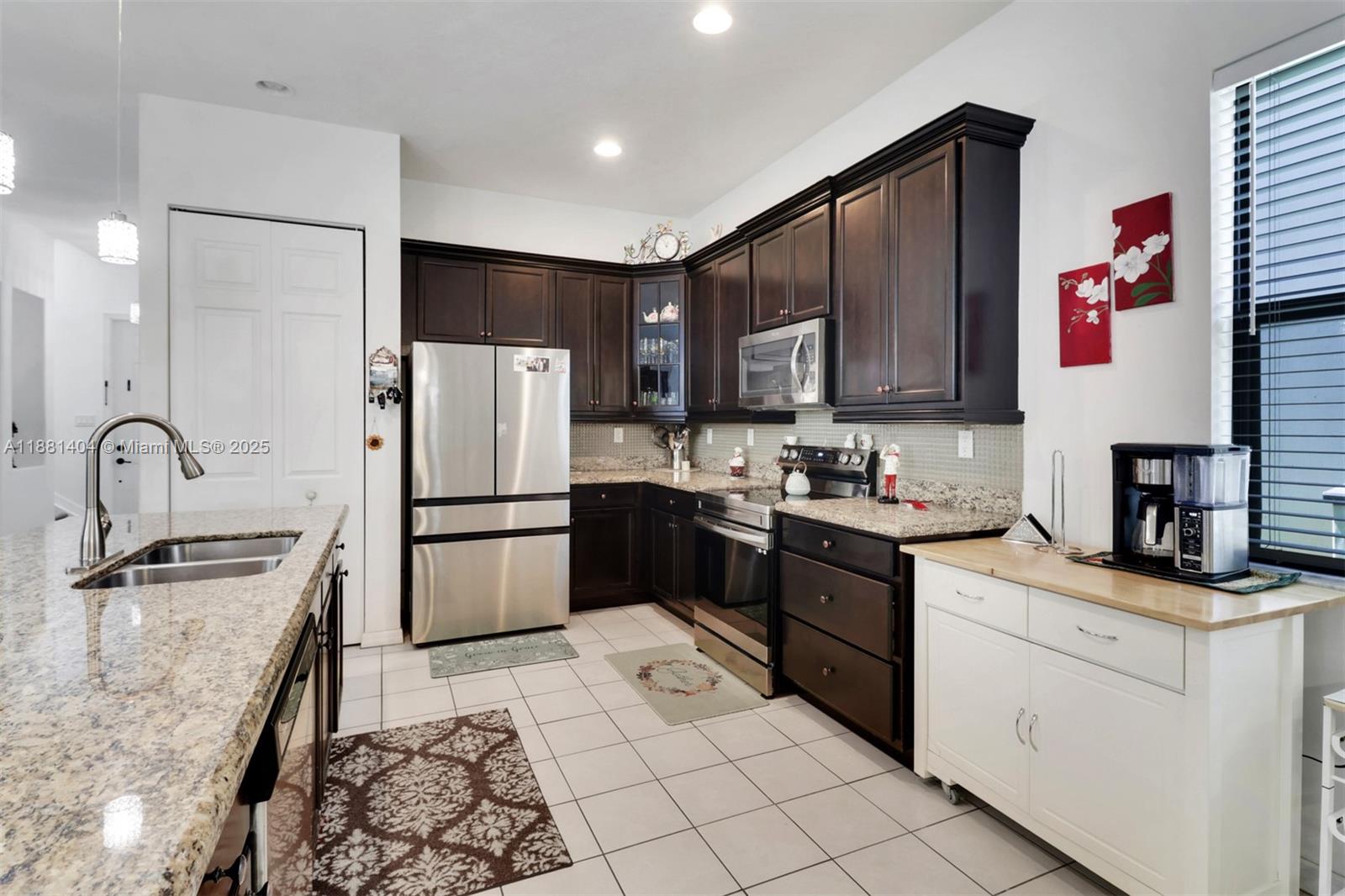 COQUINA AT MAPLE RIDGE - Residential