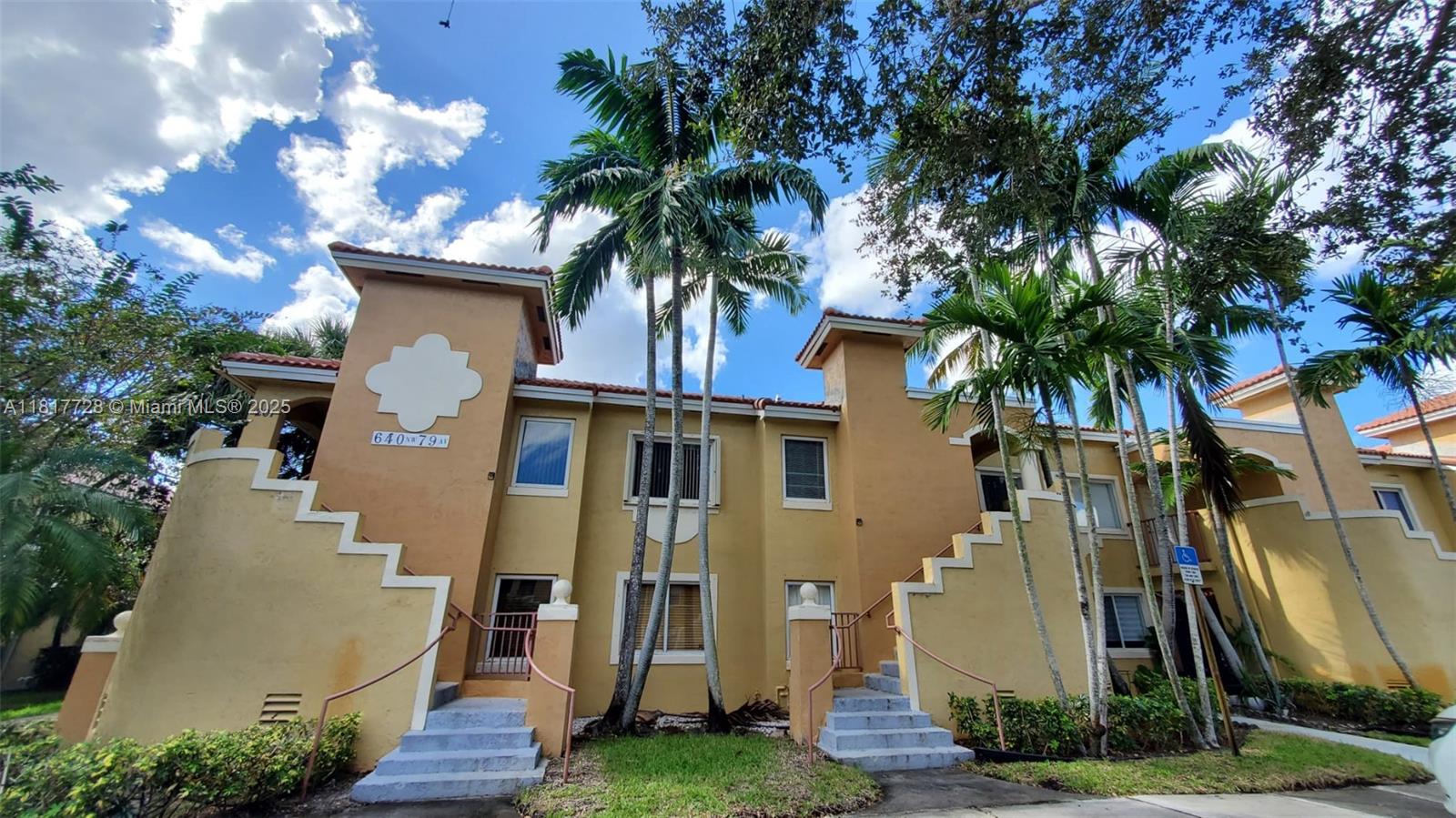 640 Nw 79th Ave 202, Pembroke Pines, Miami-Dade County, Florida - 2 Bedrooms  
2 Bathrooms - 