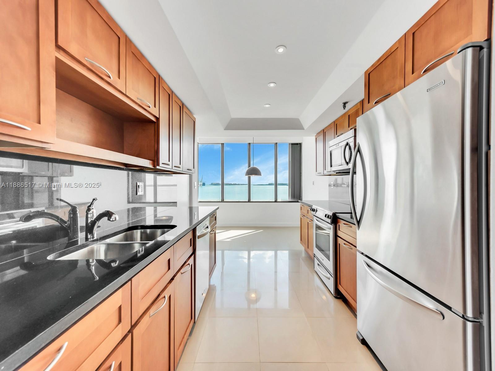 BRICKELL KEY ONE CONDO - Residential Lease