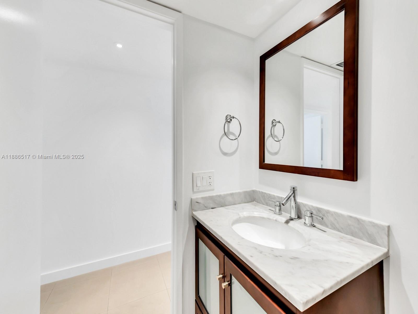 BRICKELL KEY ONE CONDO - Residential Lease