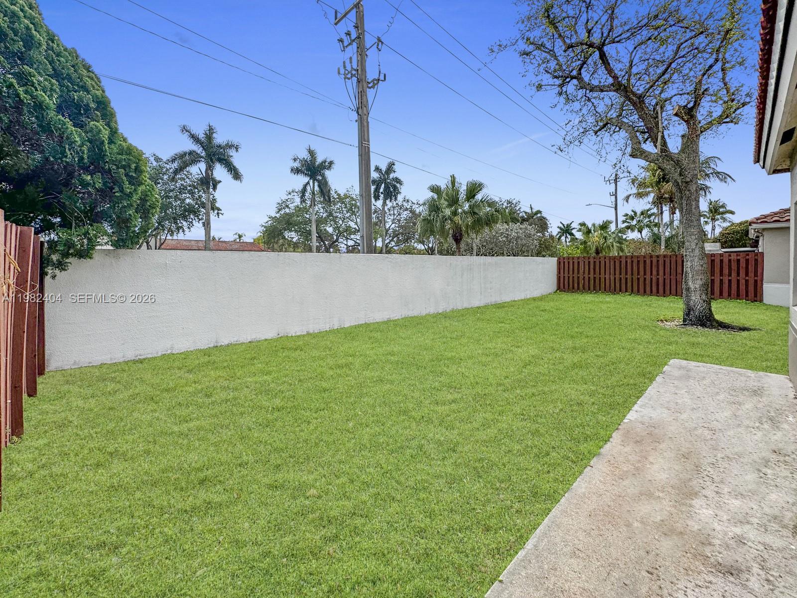 ROCK CREEK - REFLECTIONS - Residential
