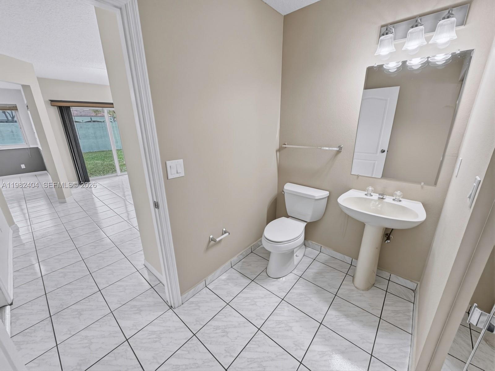 ROCK CREEK - REFLECTIONS - Residential