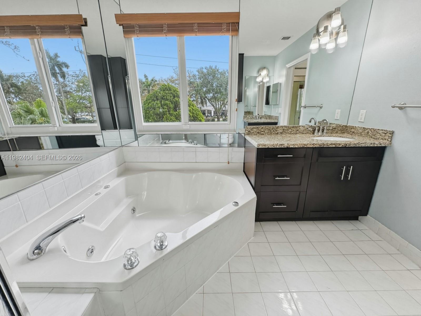 ROCK CREEK - REFLECTIONS - Residential