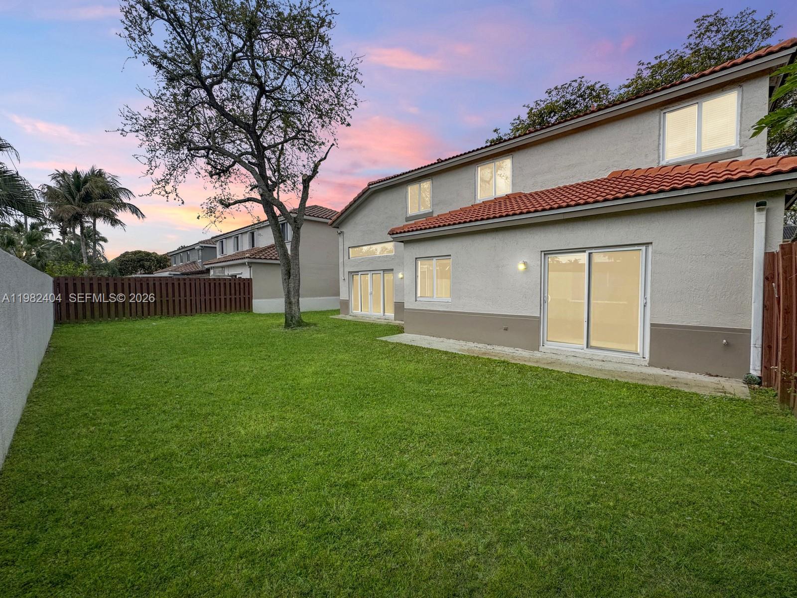 ROCK CREEK - REFLECTIONS - Residential