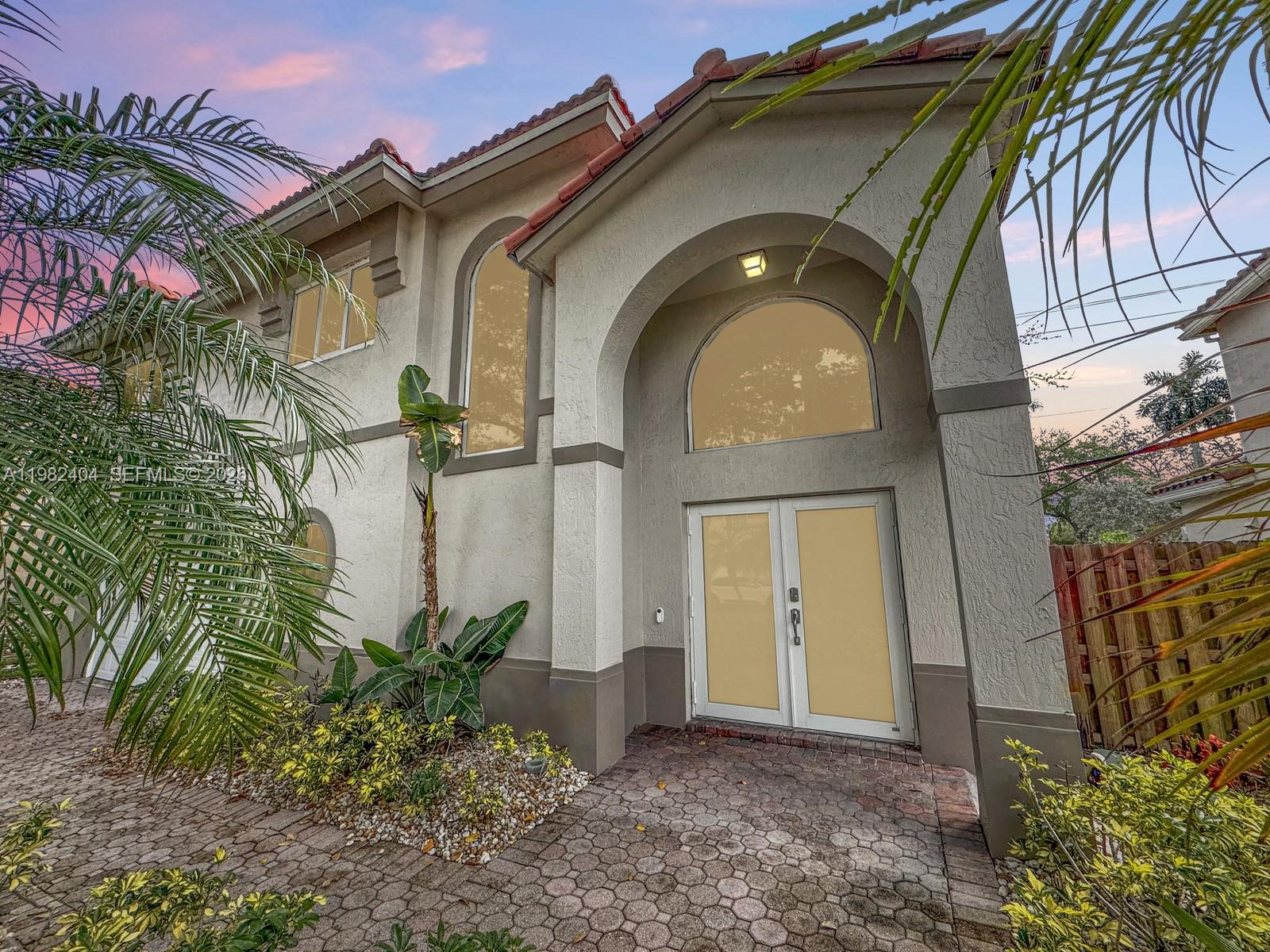 ROCK CREEK - REFLECTIONS - Residential