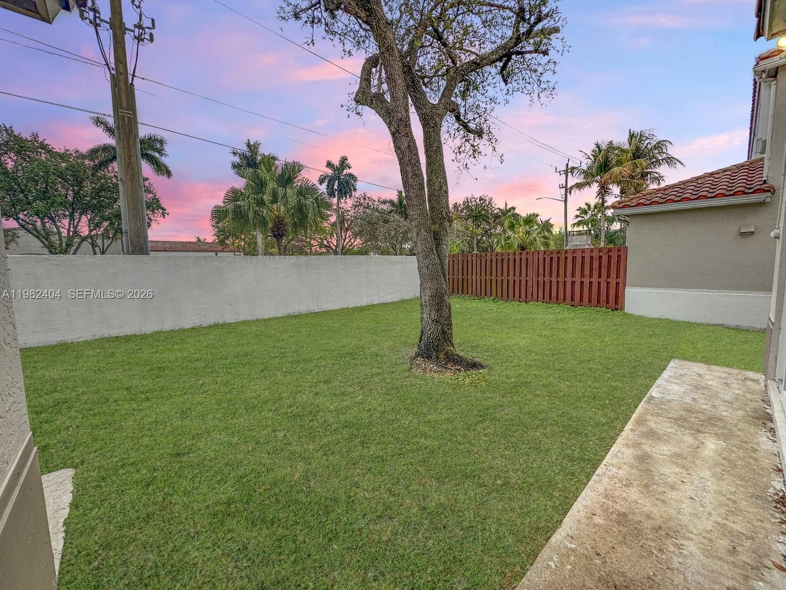ROCK CREEK - REFLECTIONS - Residential