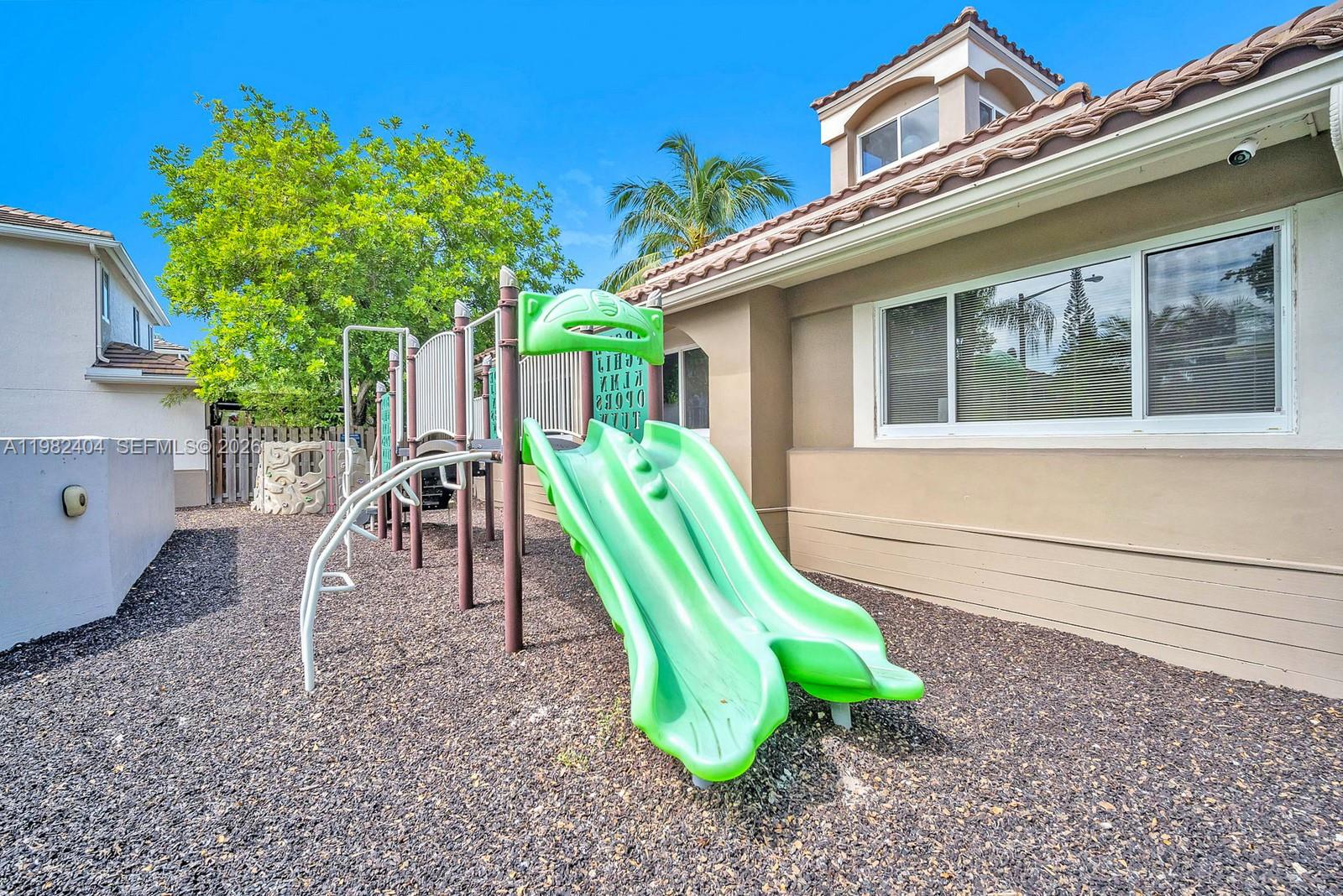 ROCK CREEK - REFLECTIONS - Residential