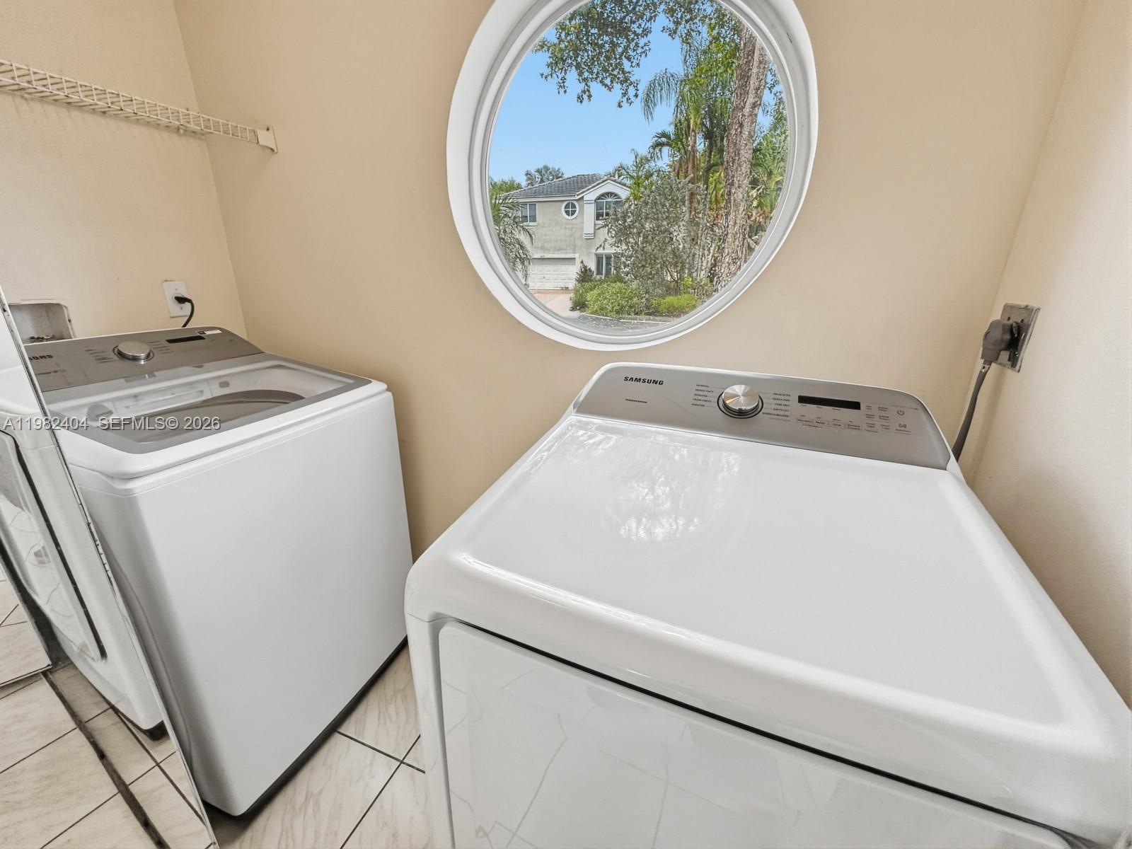 ROCK CREEK - REFLECTIONS - Residential