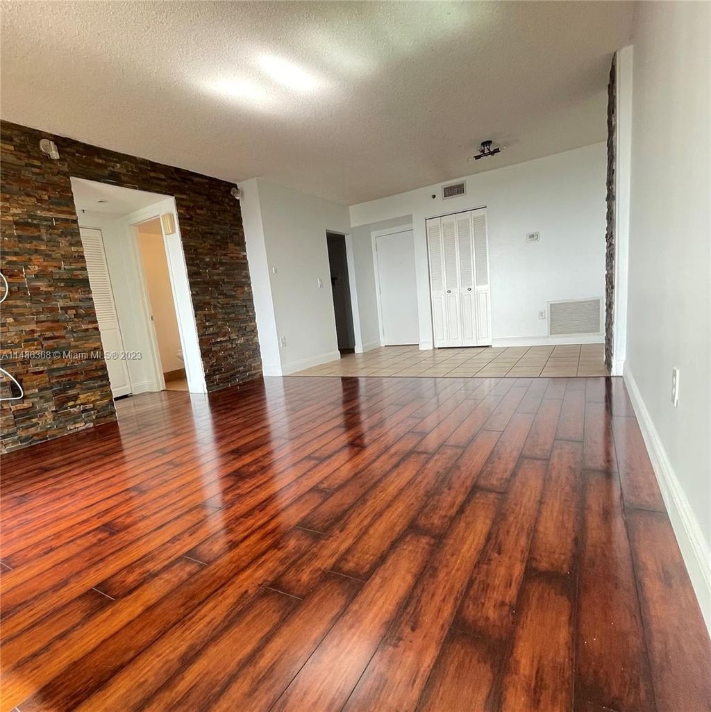 Photo of 919 Hillcrest Dr #708, Hollywood, FL 33021 (MLS # A11486368)