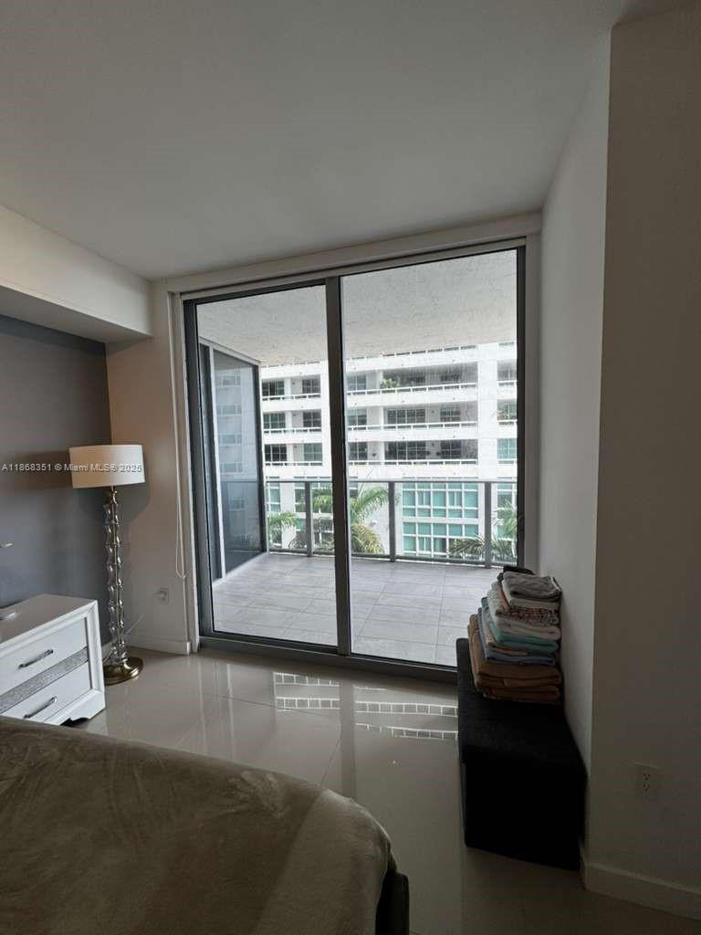 ARIA ON THE BAY CONDO - Residential