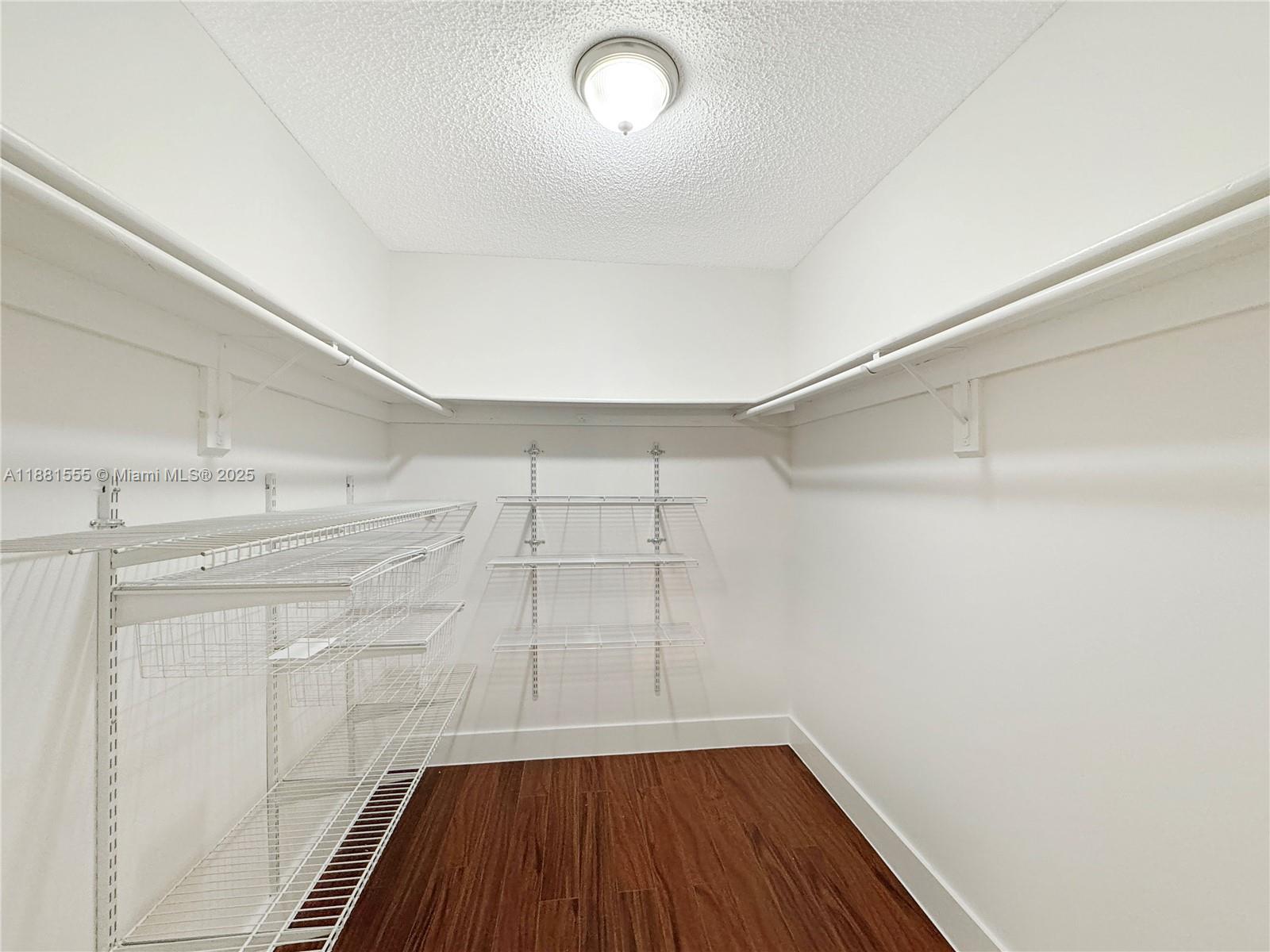 CASA BELLA CONDO APTS - Residential Lease