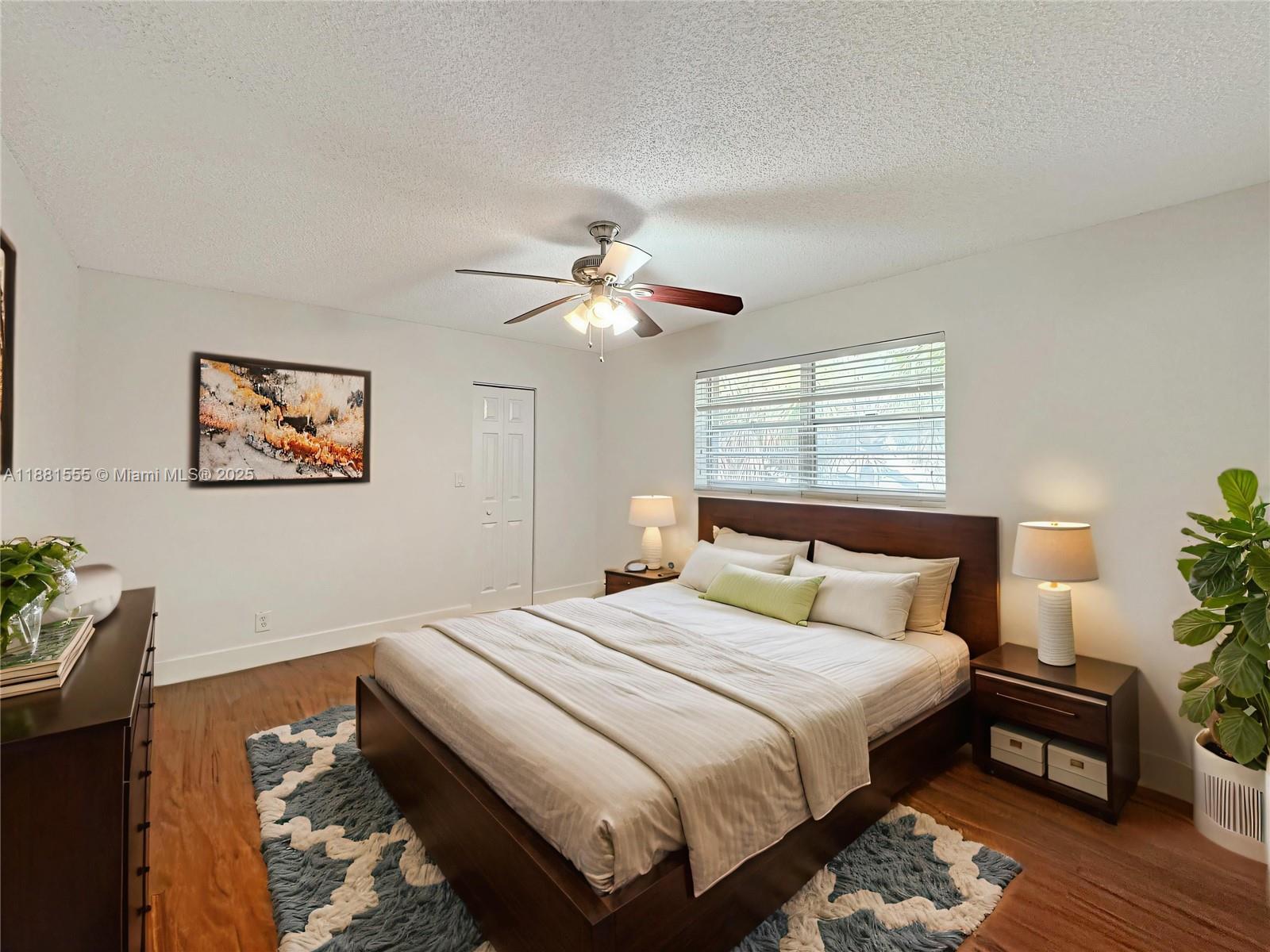 CASA BELLA CONDO APTS - Residential Lease