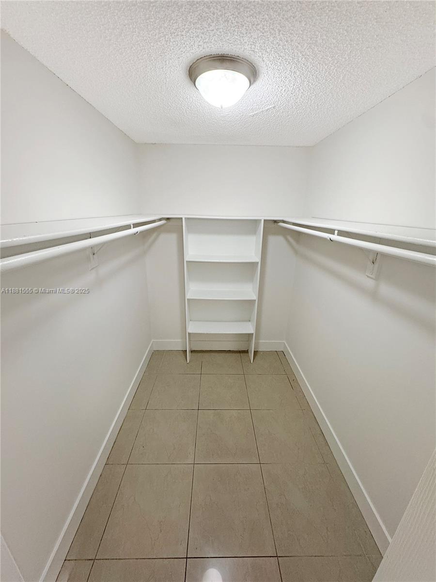 CASA BELLA CONDO APTS - Residential Lease