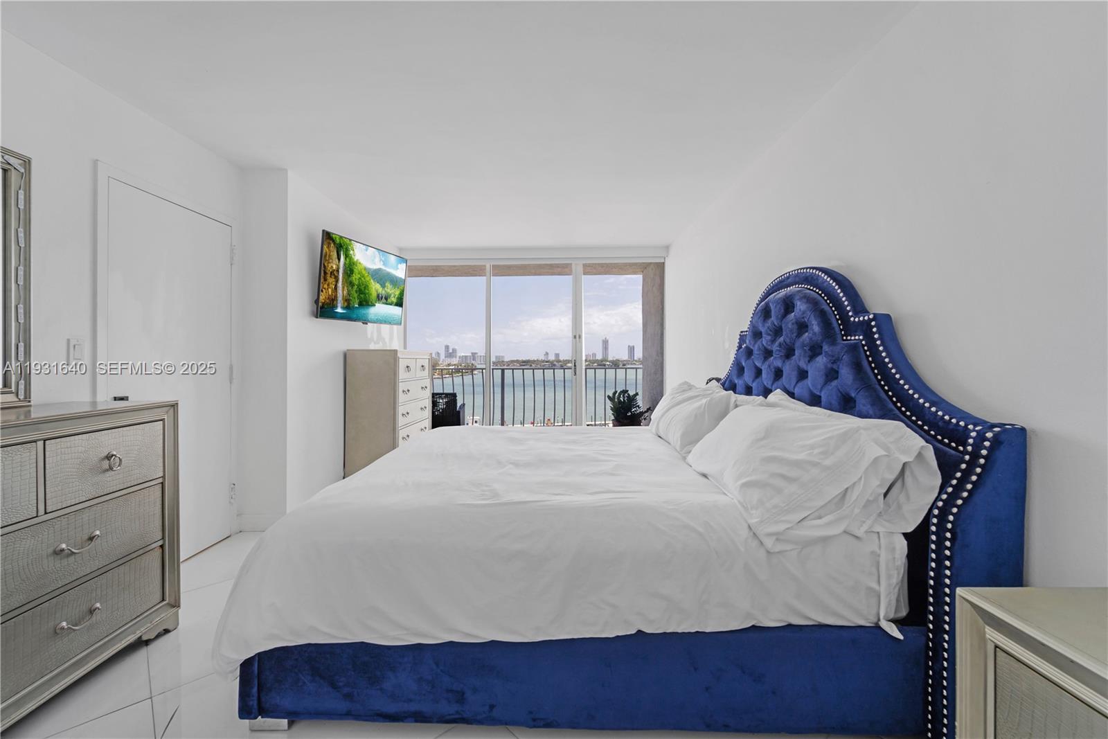 THE GRANDVIEW PALACE COND - Residential