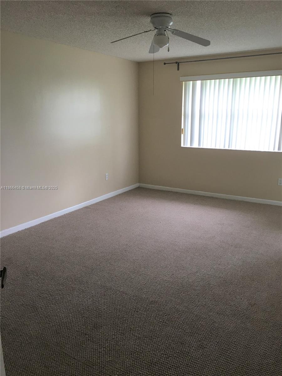 KEYS GATE CONDO NO SIX - Residential