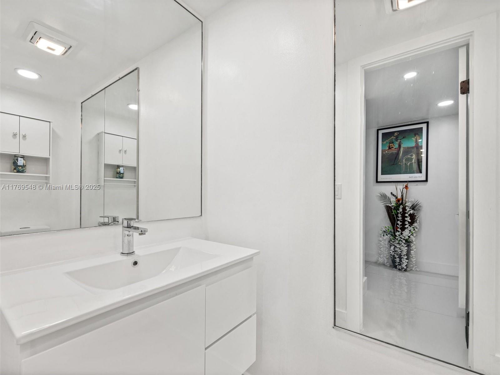 FAIRWAYS RIVIERA CONDO - Residential