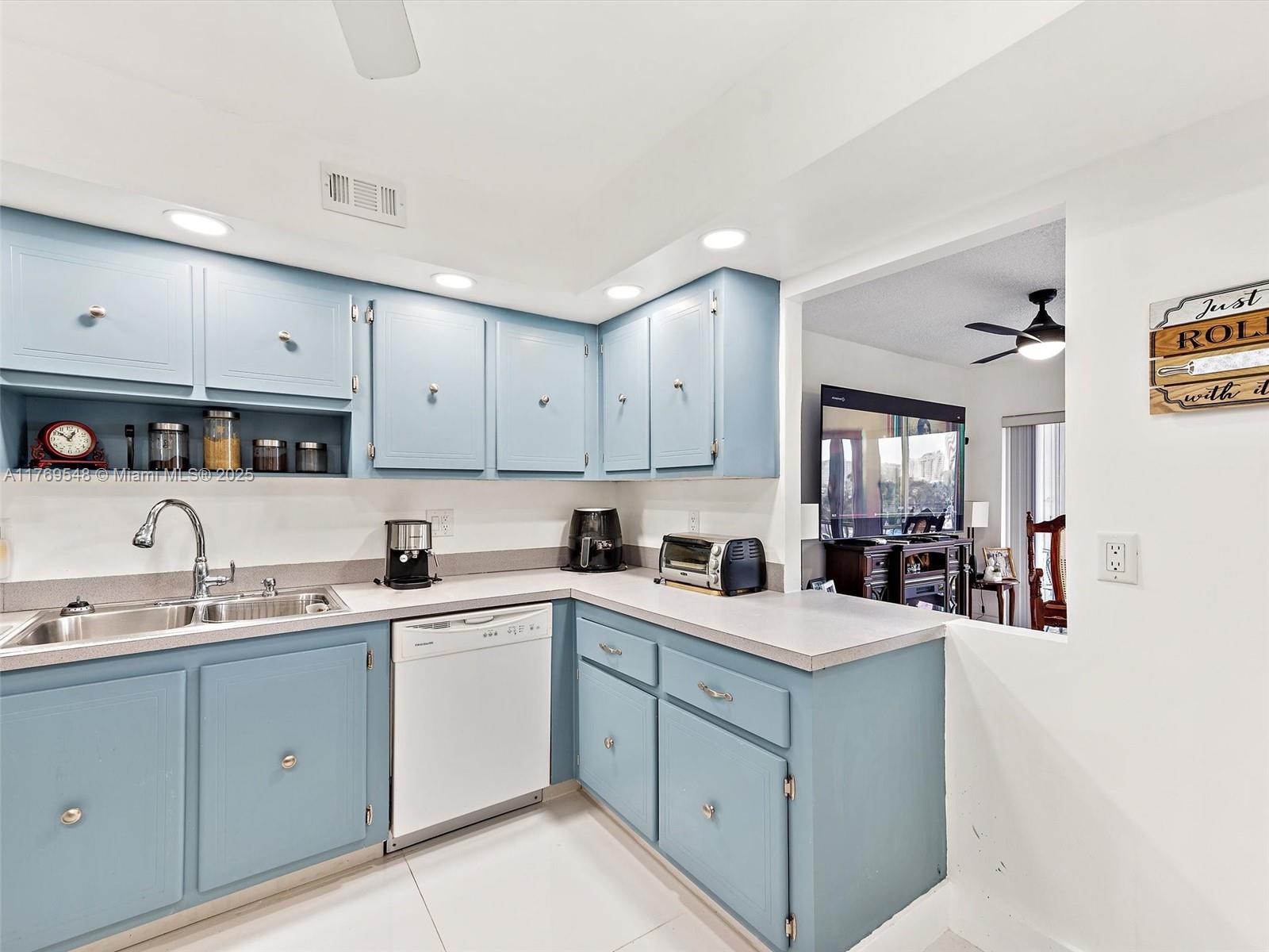 FAIRWAYS RIVIERA CONDO - Residential