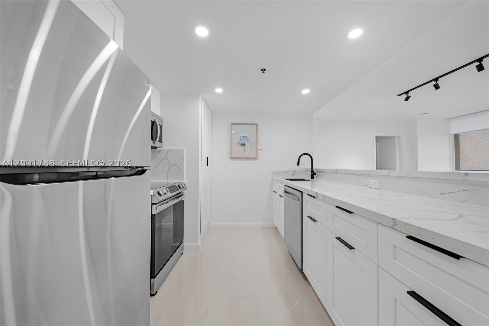 7601 E Treasure Dr 2321