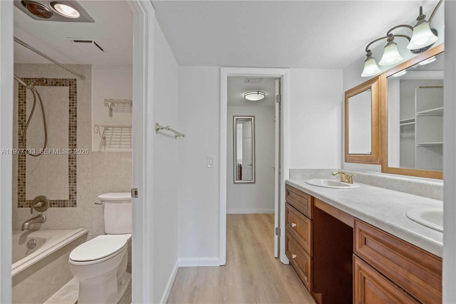 MARINA BAY CONDO - Residential