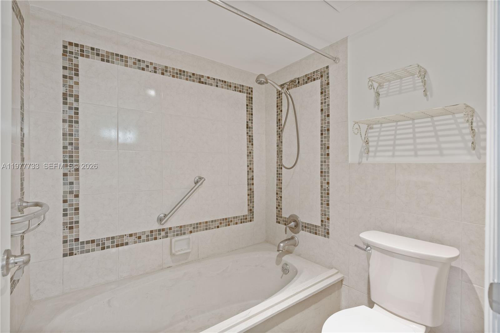 MARINA BAY CONDO - Residential