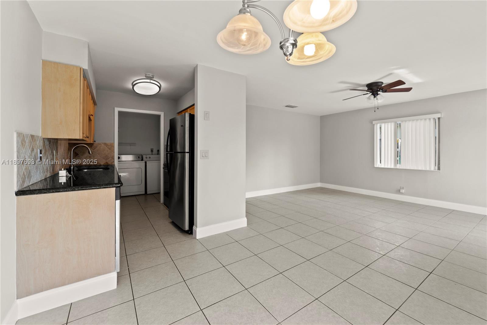 ISLAND VIEW - Residential Lease