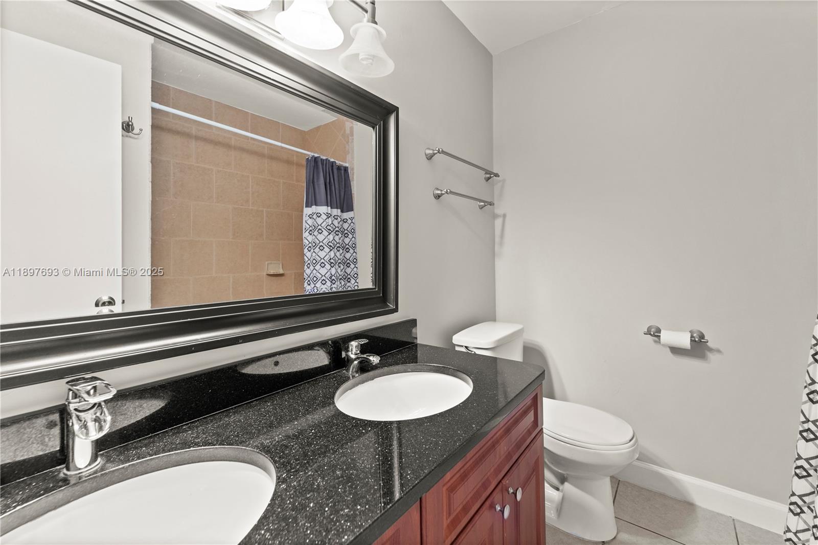 ISLAND VIEW - Residential Lease